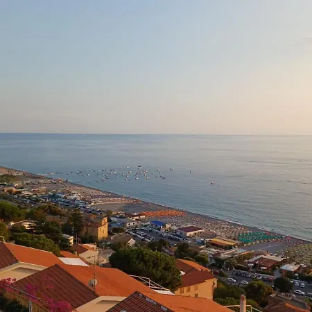 Апартаменты Soeve Скалея